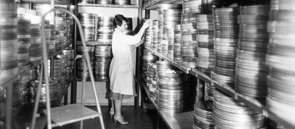 Открытие первого агентства центрального государственного архива в КР - Sputnik Кыргызстан