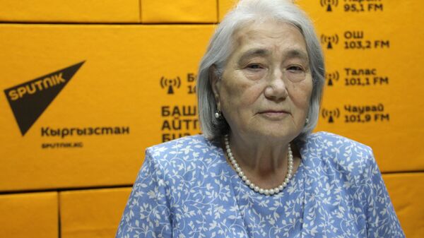 Дочь Торокула Айтматова, профессор Роза Айтматова - Sputnik Кыргызстан