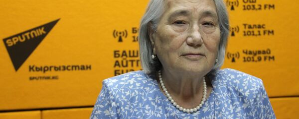Төрөкул Айтматовдун кызы, профессор Роза Айтматова. Архив - Sputnik Кыргызстан