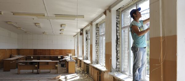 Ремонт школы в Брянске Ремонт школы в Брянске - Sputnik Кыргызстан