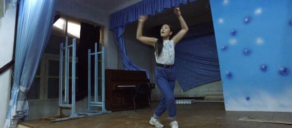 История бишкекской школьницы, уехавшей в Москву покорять НТВ - Sputnik Кыргызстан