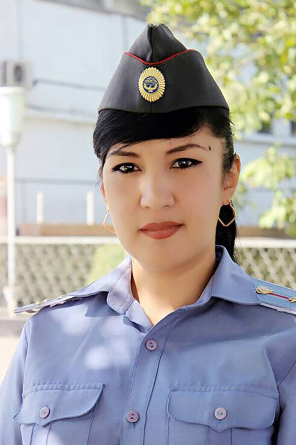 Инспектор Пресс-службы ГУ МВД КР по г. Ош и Ошской области Жанна Сатарбаева - Sputnik Кыргызстан