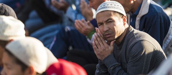 Айт-намаз на старой площади Бишкека - Sputnik Кыргызстан