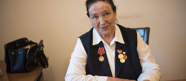 Партиялык иштмер, экс тышкы иштер министри Жамал Ташыбекова маек учрунда - Sputnik Кыргызстан