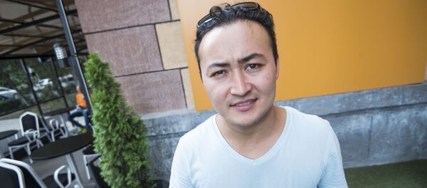 Шоумен, актер, Тамашоу лигасындагы Ак кеме командасынын мүчөсү Жаныш Майрамбек уулу (Жаныш Майр) Шоумен, актер, Тамашоу лигасындагы Ак кеме командасынын мүчөсү Жаныш Майрамбек уулу (Жаныш Майр) - Sputnik Кыргызстан