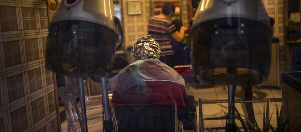 Парикмахерская в Мадриде Парикмахерская в Мадриде - Sputnik Кыргызстан