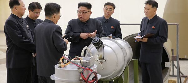 Северокорейский лидер Ким Чен Ын Северокорейский лидер Ким Чен Ын - Sputnik Кыргызстан