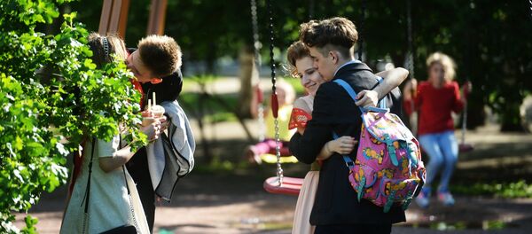 Празднование последнего звонка в Москве - Sputnik Кыргызстан