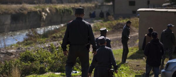 Сотрудники милиции. Архивное фото - Sputnik Кыргызстан