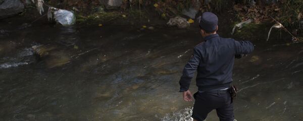 Поиски беглых заключенных в жилмассиве Энесай - Sputnik Кыргызстан