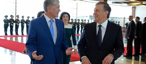 Визит президента Узбекистана Шавката Мирзиёева в Кыргызстан - Sputnik Кыргызстан