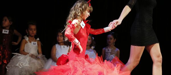 Конкурс красоты mini Miss France 2014 - Sputnik Кыргызстан