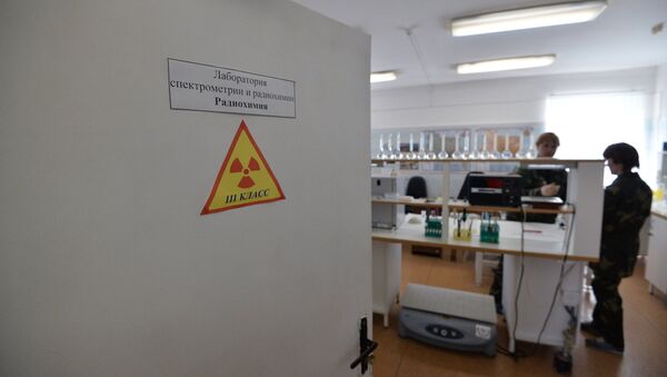 Лаборатория спектрометрии и радиохимии. Архивное фото - Sputnik Кыргызстан