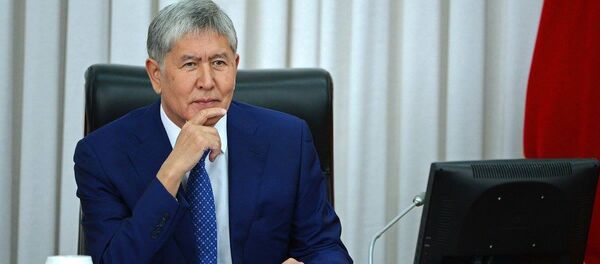 Кыргызстандын экс-президенти Алмазбек Атамбаевдин архивдик сүрөтү - Sputnik Кыргызстан