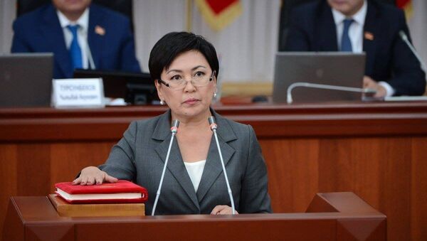 Министр образования и науки Кыргызской Республики Гульмира Кудайбердиева  - Sputnik Кыргызстан
