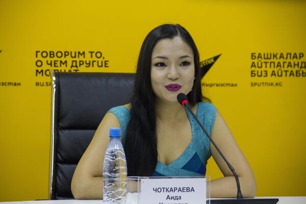 Первая вице-миссис Кыргызстан–2017, обладательница титула Миссис фотогеничность на конкурсе Миссис Вселенная — 2017 Аида Чоткараева - Sputnik Кыргызстан