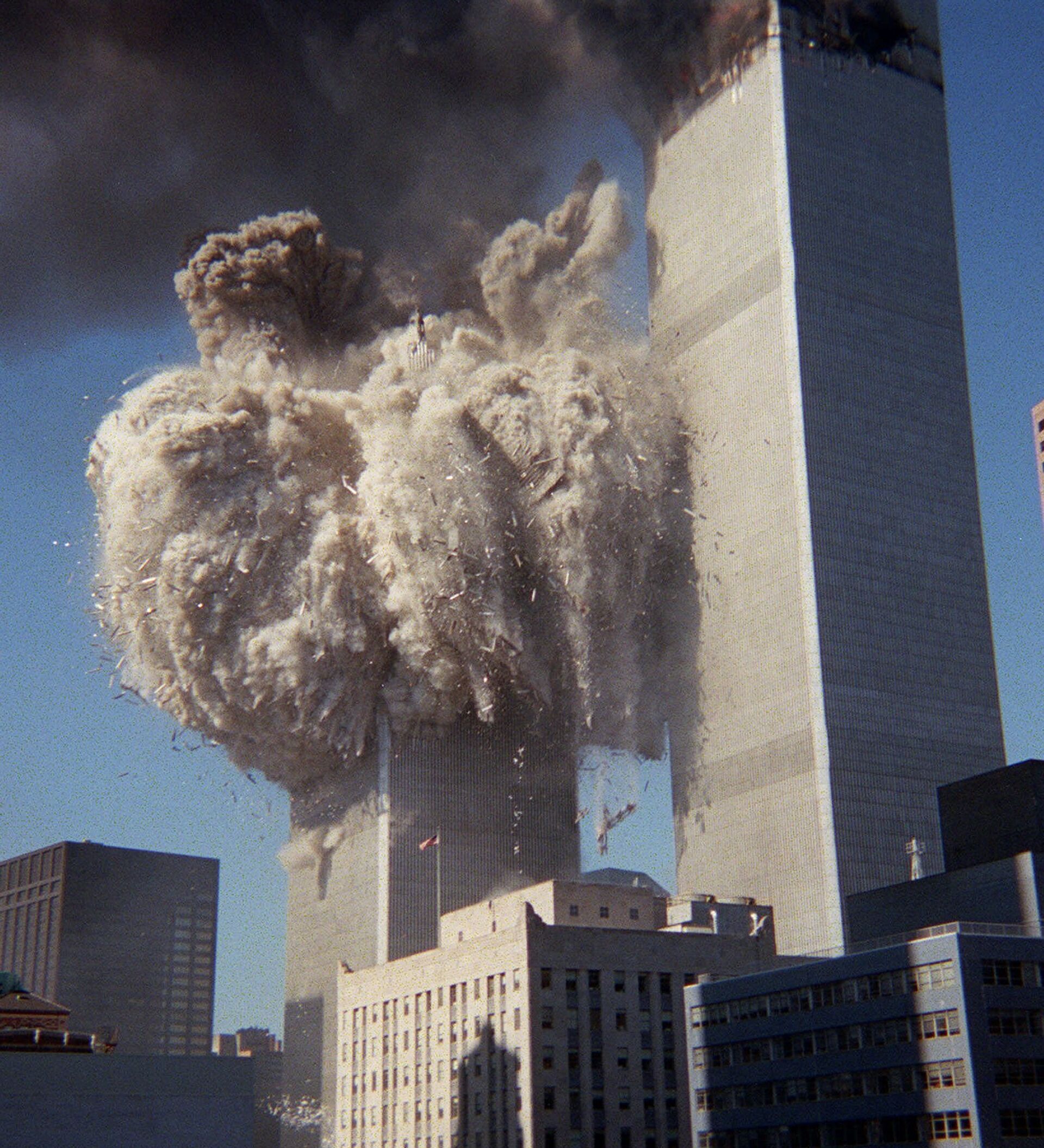 Когда был теракт башни близнецы. Башни-Близнецы 11 сентября 2001. ВТЦ Нью-Йорк башни Близнецы 2001. Всемирный торговый центр в Нью-Йорке 11 сентября.