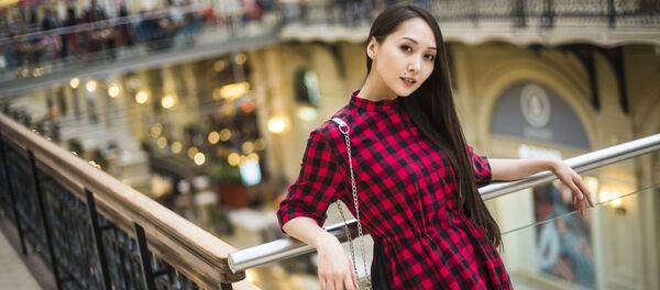 Кырыгзстандын модель жана актриса Мээрим Атантаева. Архив Кырыгзстандын модель жана актриса Мээрим Атантаева. Архив - Sputnik Кыргызстан