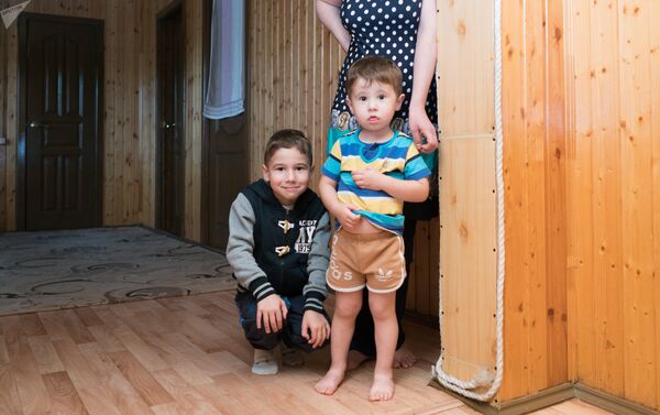 Уроженец Таджикистана Рахмон Джураев рассказал, что своих внуков назвал Путин и Шойгу - Sputnik Кыргызстан