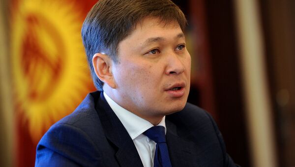 Премьер-министр Сапар Исаковдун архивдик сүрөтү - Sputnik Кыргызстан
