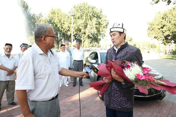 Акын импровизатор, комузчу Идирис Айитбаев - Sputnik Кыргызстан