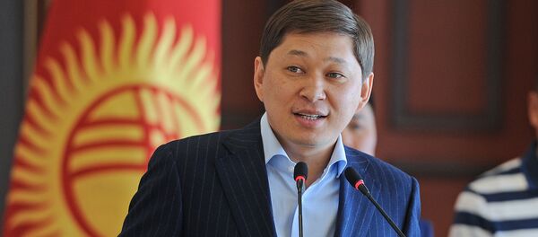 Премьер-министр Сапар Исаковдун архивдик сүрөтү Премьер-министр Сапар Исаковдун архивдик сүрөтү - Sputnik Кыргызстан