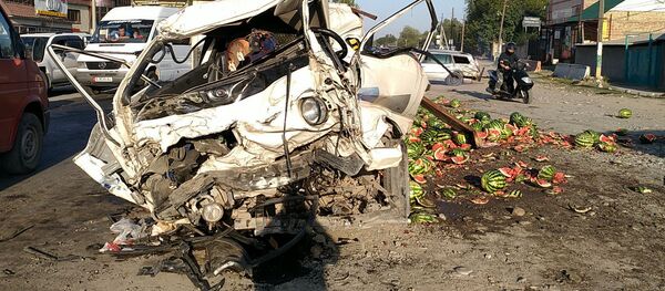 Автоавария с участием трех машин в Сокулуке - Sputnik Кыргызстан