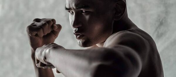 Кыргызстанский кикбоксер Дастан Али Шаршеев - Sputnik Кыргызстан