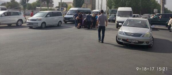 Наезд на пешехода  в 12-м микрорайоне - Sputnik Кыргызстан