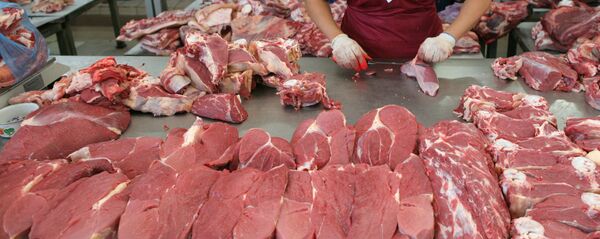 Контроль качества мяса на Центральном рынке Новосибирска - Sputnik Кыргызстан