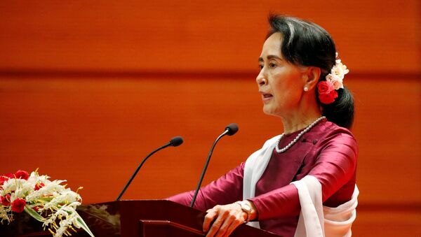 Государственный советник Мьянмы Аунг Сан Су Чжи - Sputnik Кыргызстан