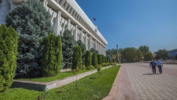 Здание Жогорку Кенеша в Бишкеке - Sputnik Кыргызстан