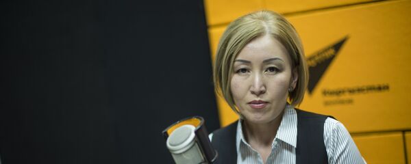 Заместитель председателя Социального фонда КР Гульнура Джуматаева Заместитель председателя Социального фонда КР Гульнура Джуматаева - Sputnik Кыргызстан