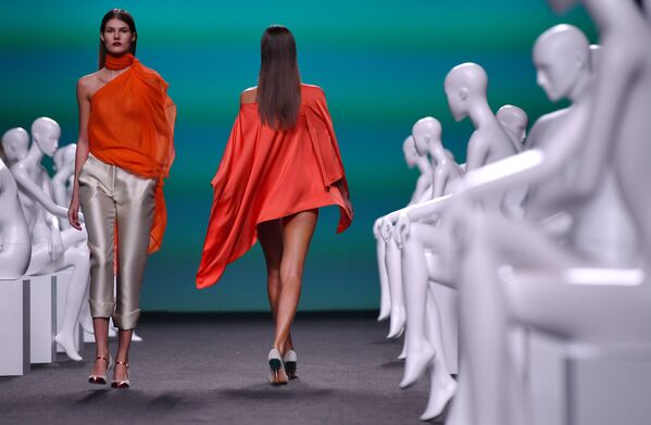 Неделя моды Mercedes-Benz Fashion Week Madrid - Sputnik Кыргызстан