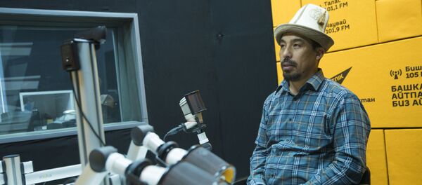 Манасчи Рысбай Исаков - Sputnik Кыргызстан