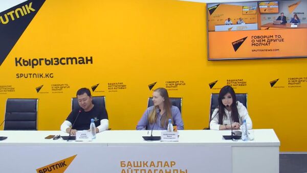 Дорожные и экологические проблемы обсудили в МПЦ Sputnik Кыргызстан - Sputnik Кыргызстан