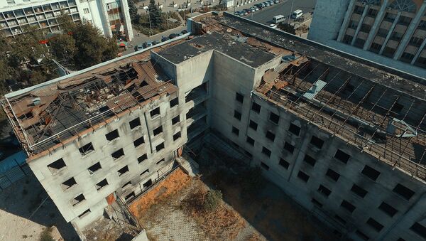 Сгоревшее здание Генпрокуратуры в Бишкеке — кадры изнутри и сверху - Sputnik Кыргызстан
