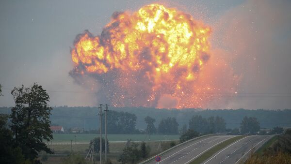 Взрыв на складе с боеприпасами в Винницкой области Украины - Sputnik Кыргызстан