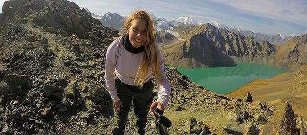 Сары-Челек коругунда жоголуп кетип, алты күндөн бери изделип жаткан израилдик турист Хилла Ливне - Sputnik Кыргызстан