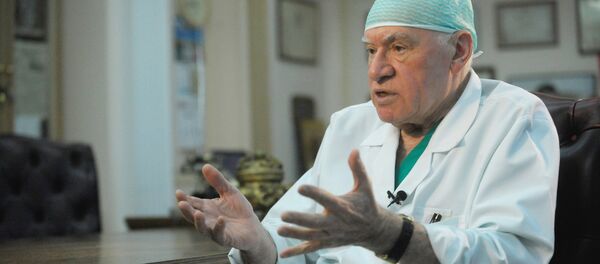 Директор Научного центра сердечно-сосудистой хирургии имени А.Н.Бакулева (РАМН) Лео Бокерия. Архивное фото - Sputnik Кыргызстан