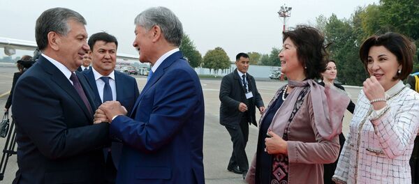 Государственный визит Алмазбека Атамбаева в Узбекистане - Sputnik Кыргызстан