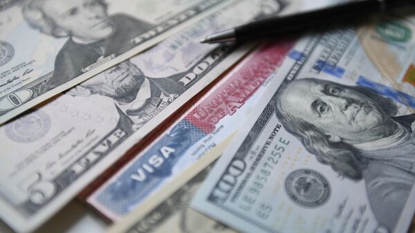 АКШ долларлары. Архив - Sputnik Кыргызстан