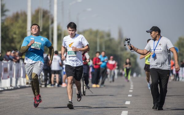 Команда Sputnik Кыргызстан участвовала в забегах на дистанции 5 и 10 километров - Sputnik Кыргызстан