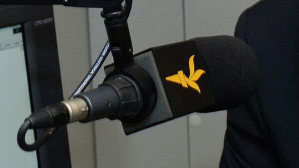 Микрофон на радио Азаттык. Архивное фото - Sputnik Кыргызстан
