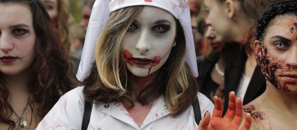 Традиционное мероприятие зомби-моб в Париже - Sputnik Кыргызстан