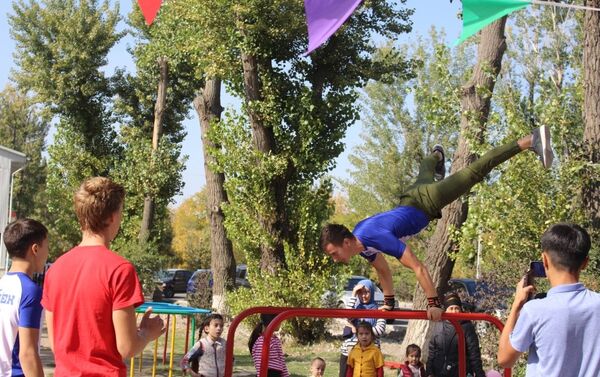 В Бишкеке открылась специализированная воркаут-площадка - Sputnik Кыргызстан