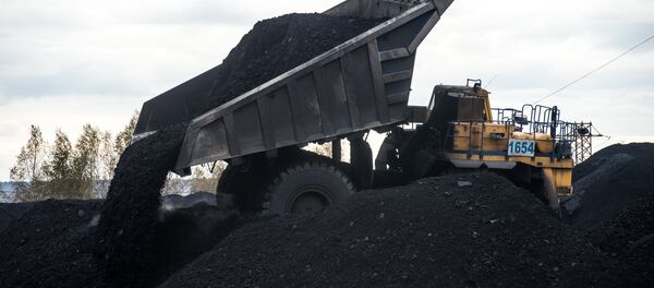Угольный разрез Черниговский в Кемеровской области - Sputnik Кыргызстан