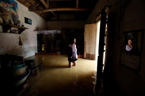 Результаты наводнения во Вьетнаме - Sputnik Кыргызстан