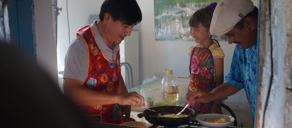 Актер Болот Тентимышов во время съемок фильма Ата - Sputnik Кыргызстан