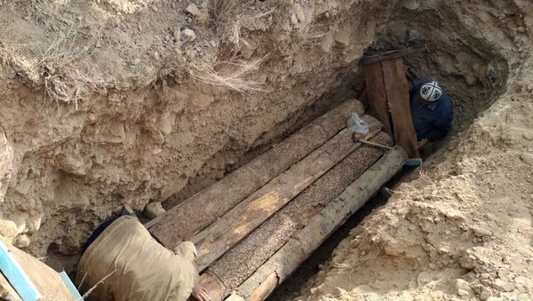 Захоронение мумии в Баткенской области - Sputnik Кыргызстан